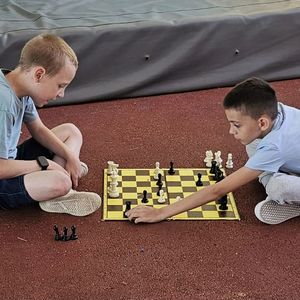 szachy na patio z 3b (3).jpg