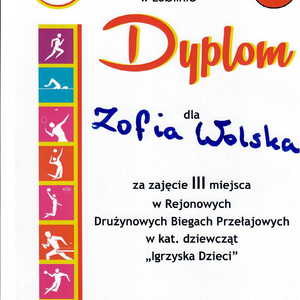 Dyplomy-E7.jpg